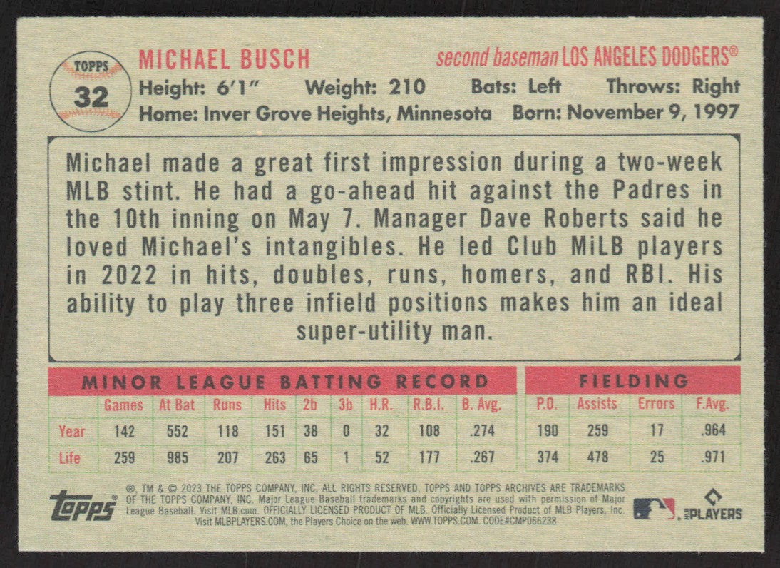2023 Topps Archives 32 Michael Busch