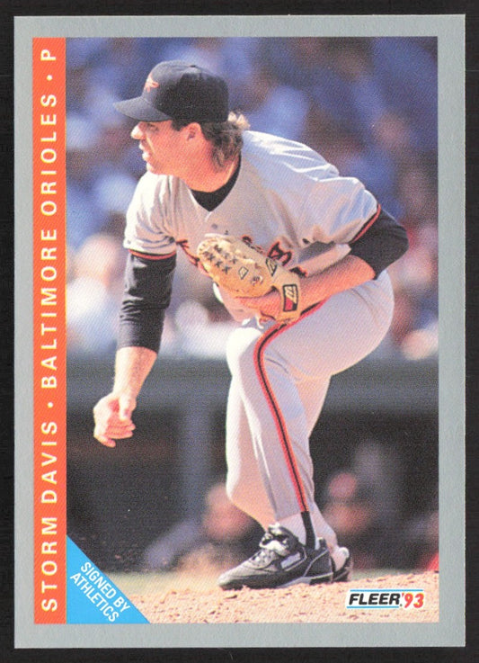 1993 Fleer 541 Storm Davis