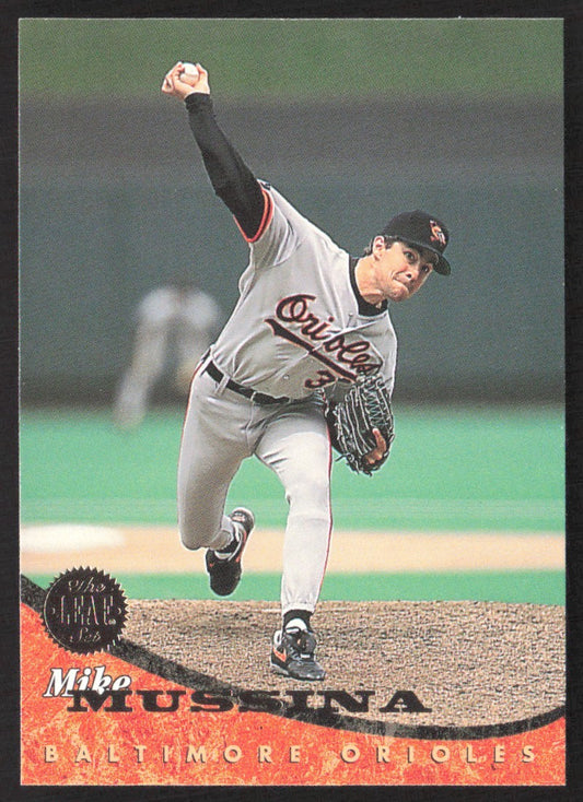 1994 Leaf 105 Mike Mussina
