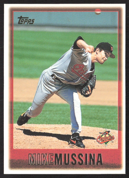1997 Topps 375 Mike Mussina