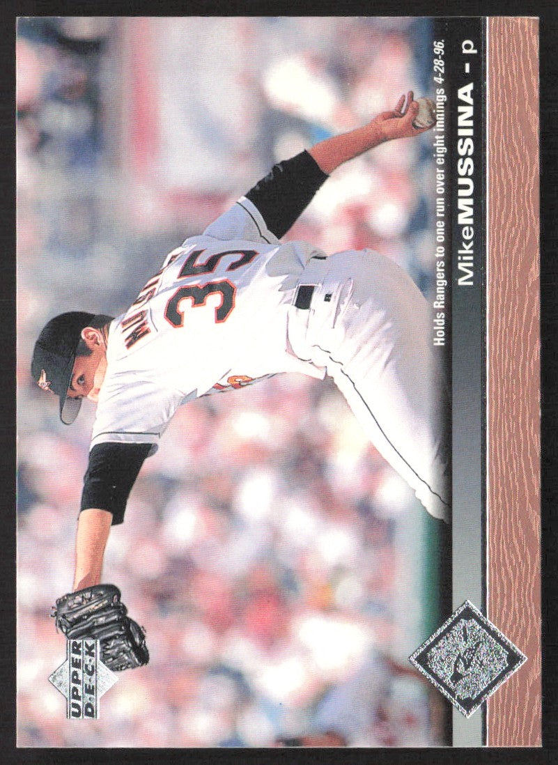 1997 Upper Deck 22 Mike Mussina